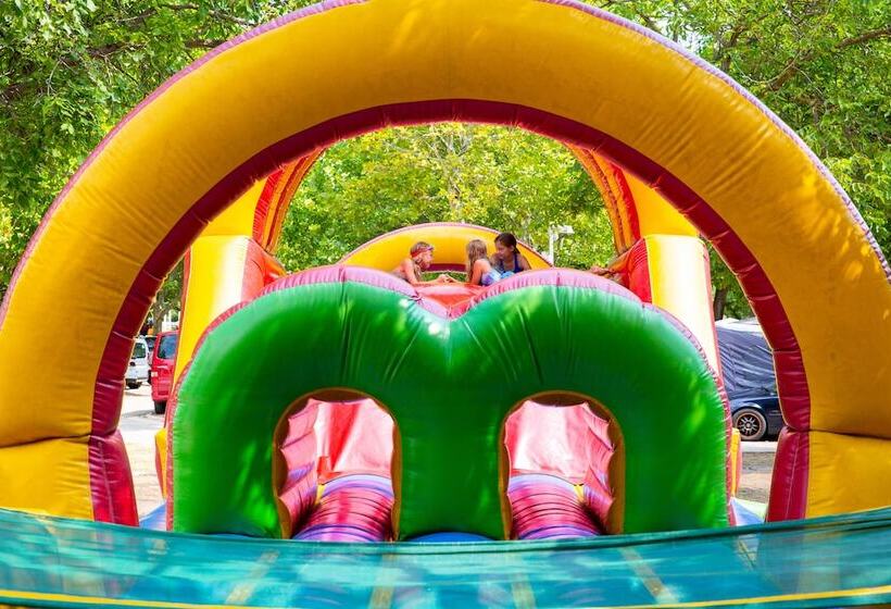 リゾートホテル Pelso Camping