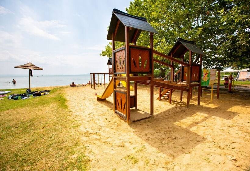 Курорт Pelso Camping