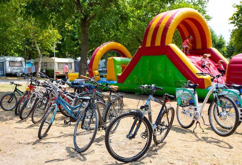 渡假胜地  Pelso Camping
