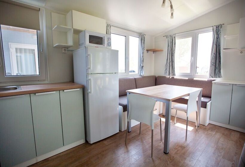 リゾートホテル Pelso Camping