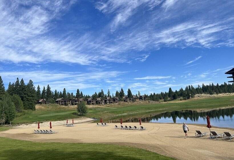 منتجع Wilderness Club