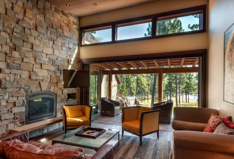 منتجع Wilderness Club