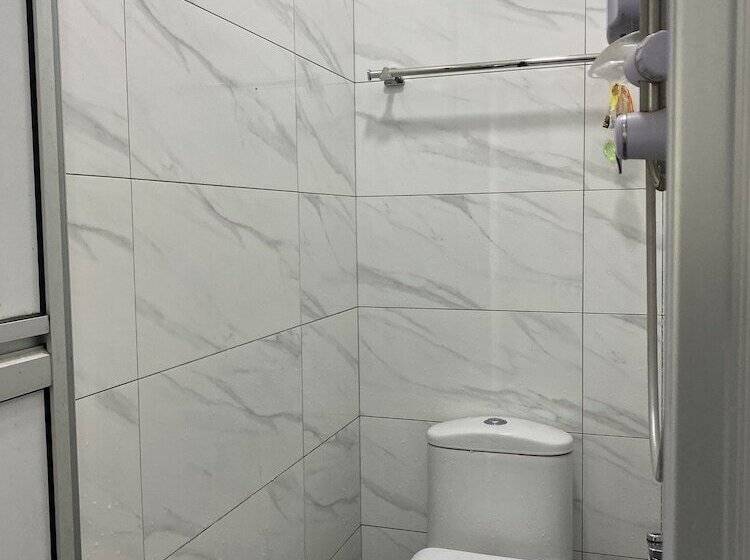 Spot On 89811 9 S Motel