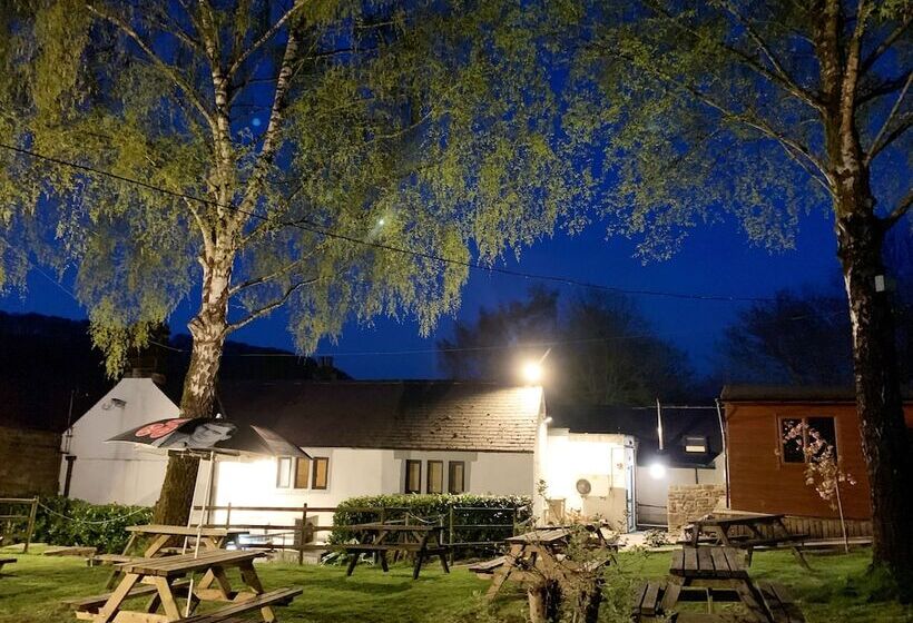 The Moon Inn At Stoney Middleton