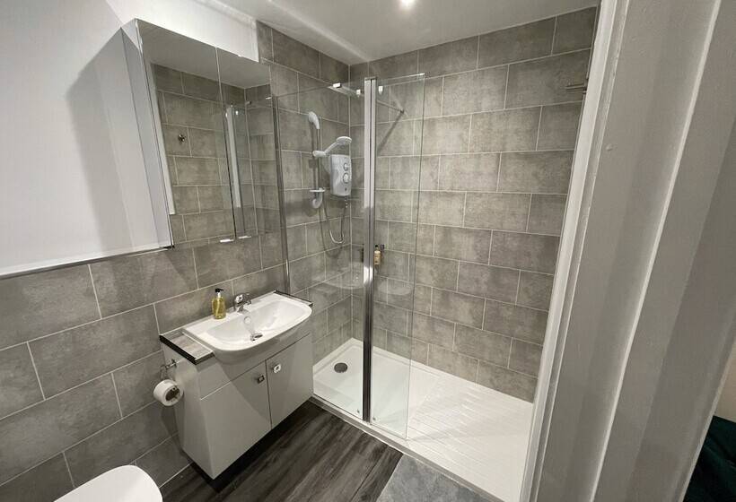 The Moon Inn At Stoney Middleton