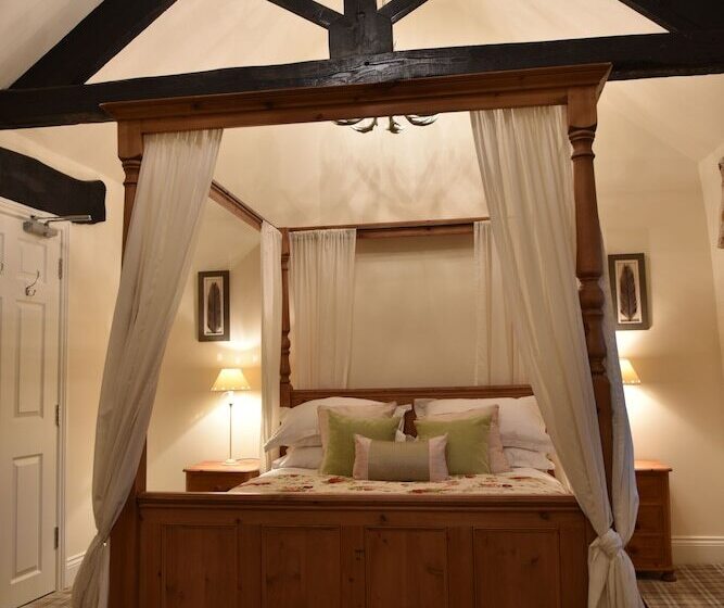 The Moon Inn At Stoney Middleton