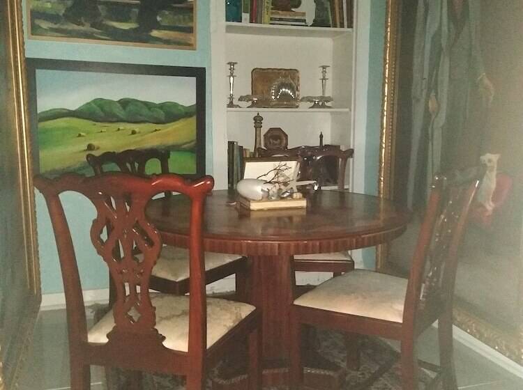 The Pillars In Natchez B&b