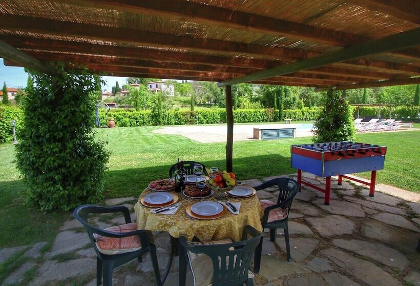 Tuscan Style Apartment With View Of The Hills