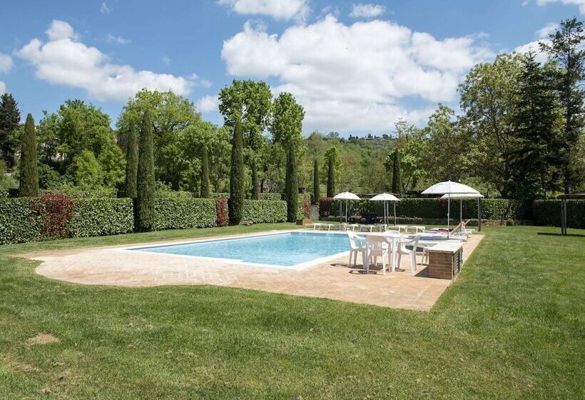 Tuscan Style Apartment With View Of The Hills