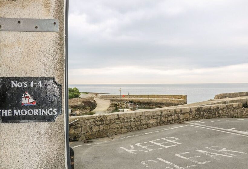 1 The Moorings