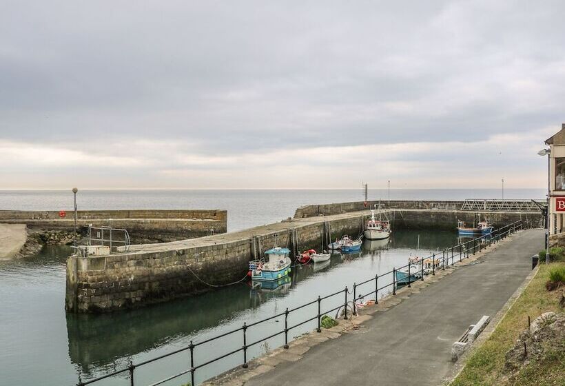 1 The Moorings