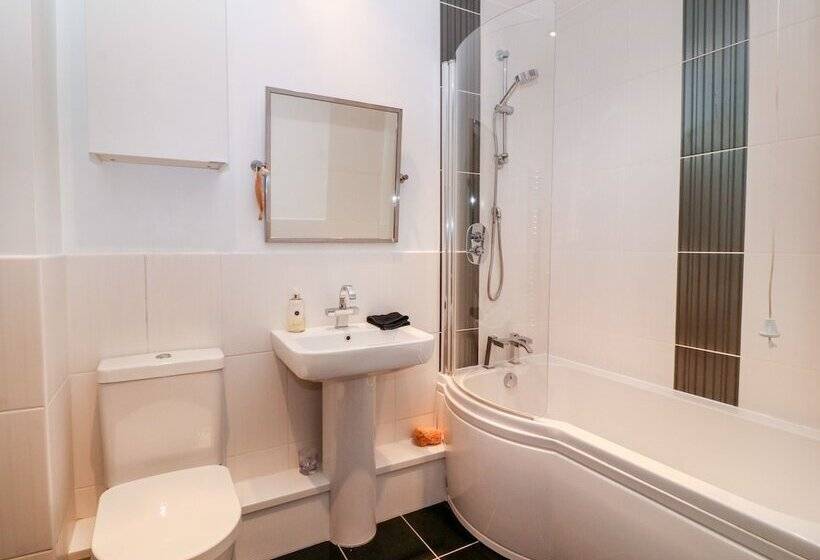 10 Pen Llanw Tides Reach