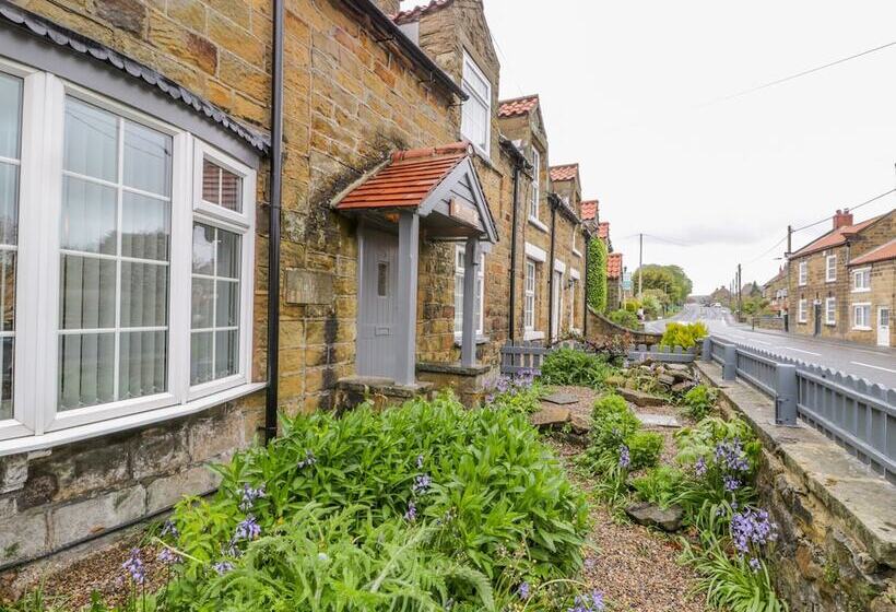 11a High Street