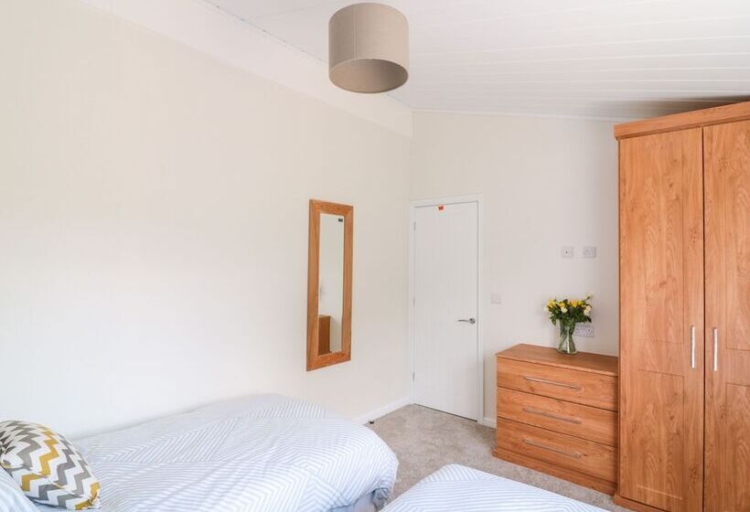 Birch Lodge