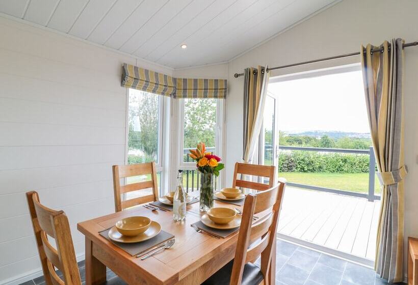Birch Lodge