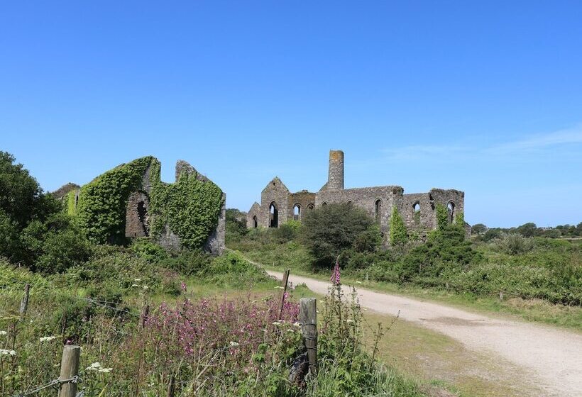 Bowling Green Cottage