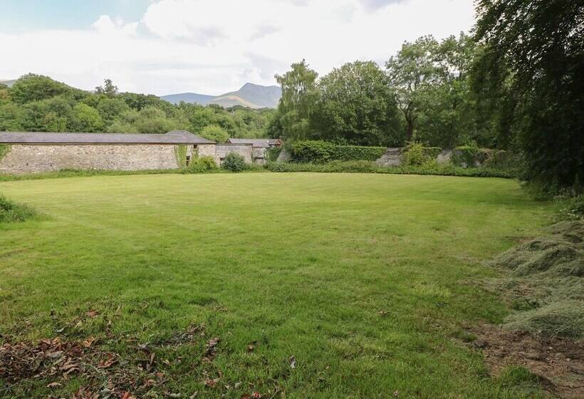 Bryn Derwen Coach House