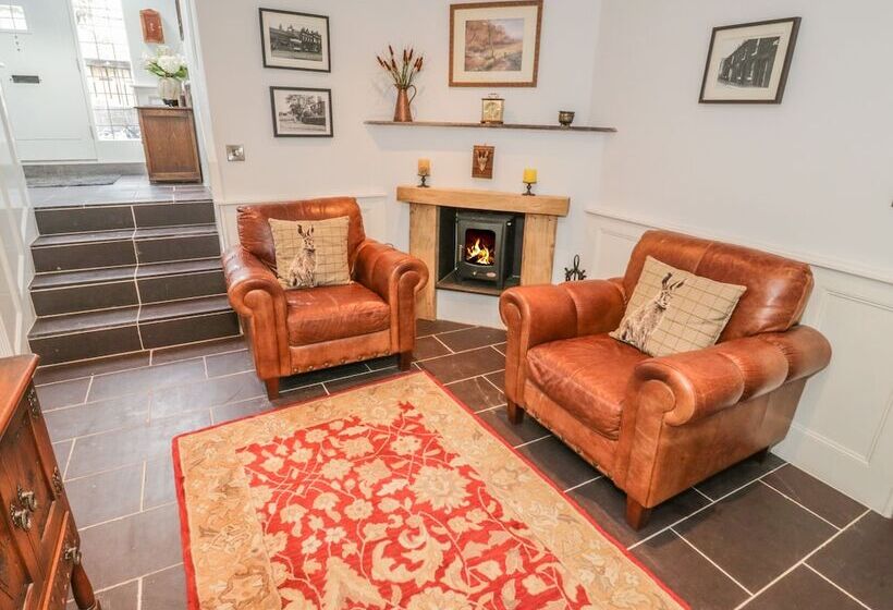 Bryn Derwen Coach House