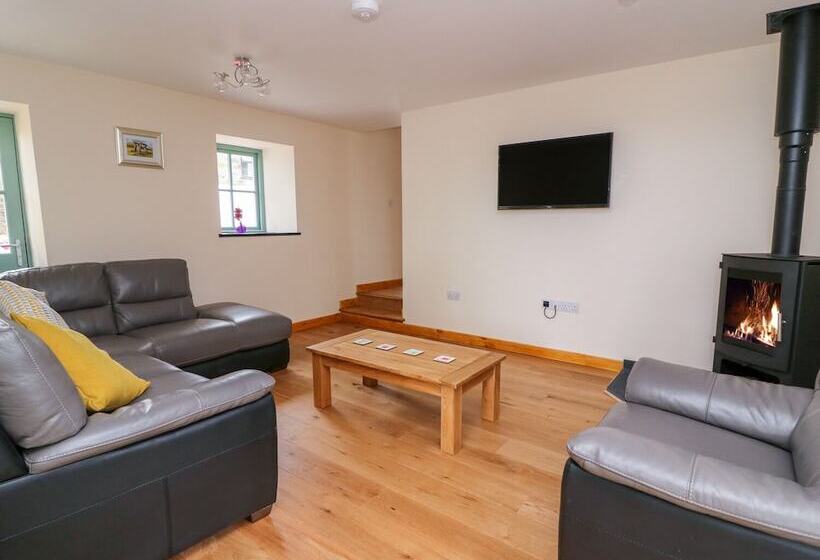 Bwthyn Eisteddfa Fach