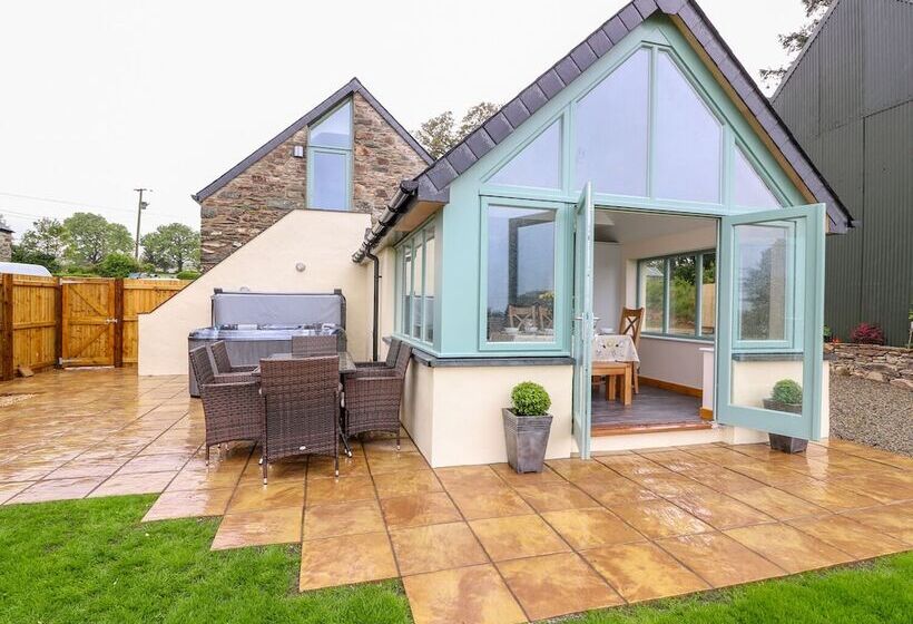 Bwthyn Eisteddfa Fach