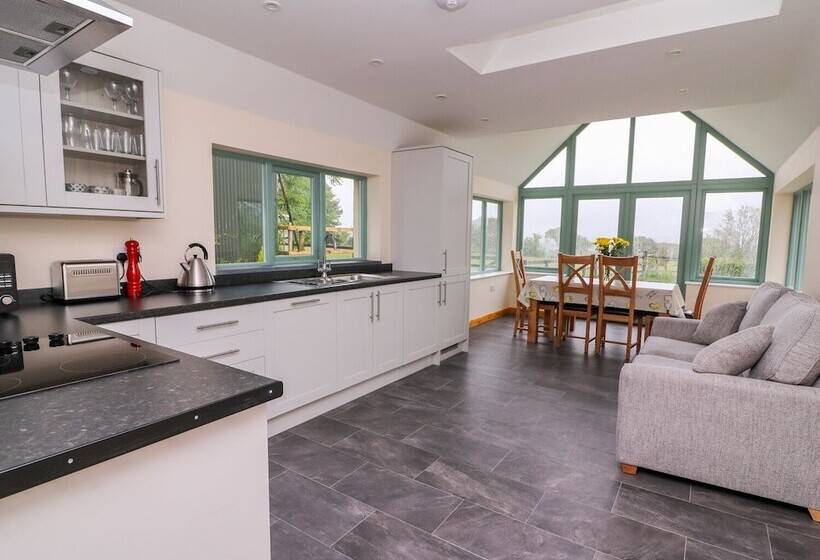 Bwthyn Eisteddfa Fach