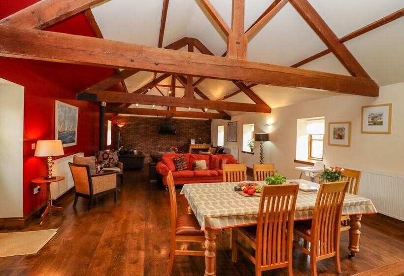 Cartwheels Cottage