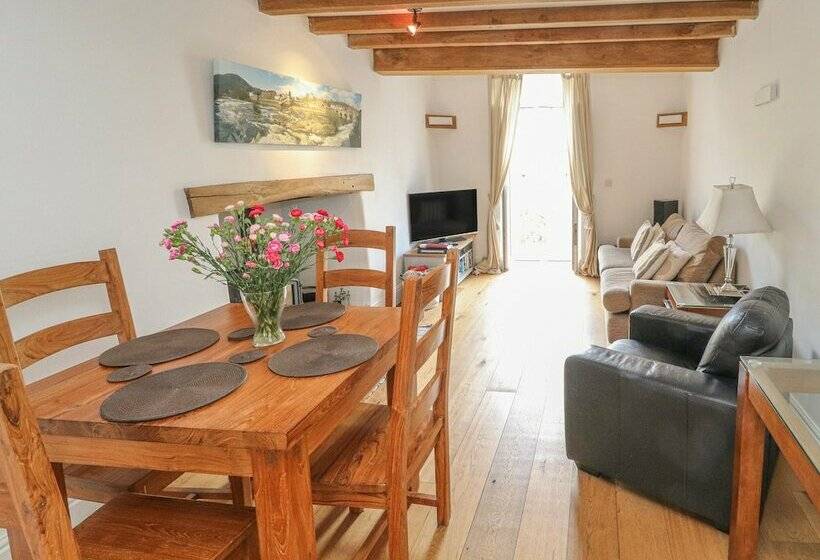 Church Street Cottage