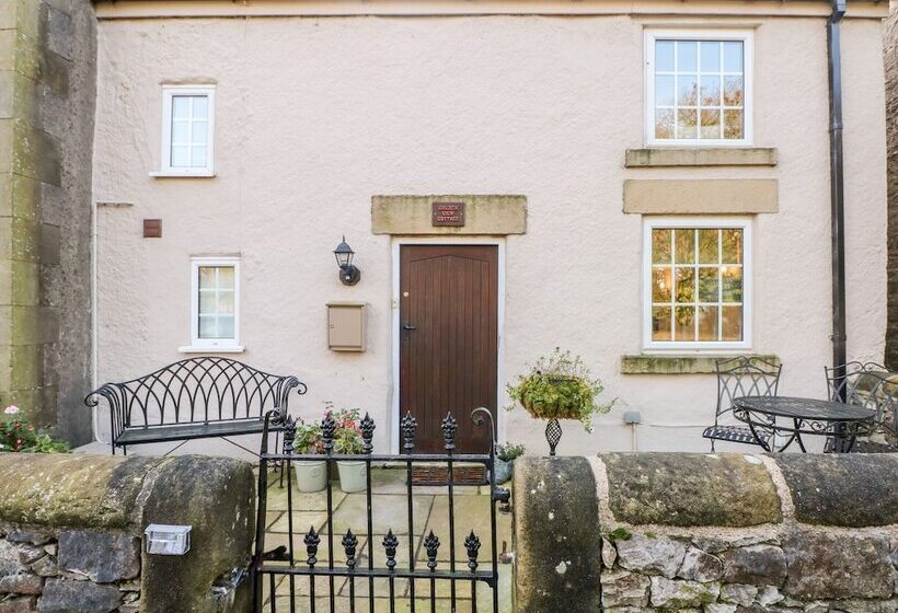 Church View Cottage