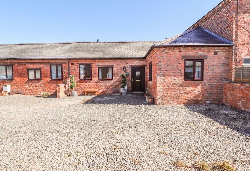 Clwyd Cottage