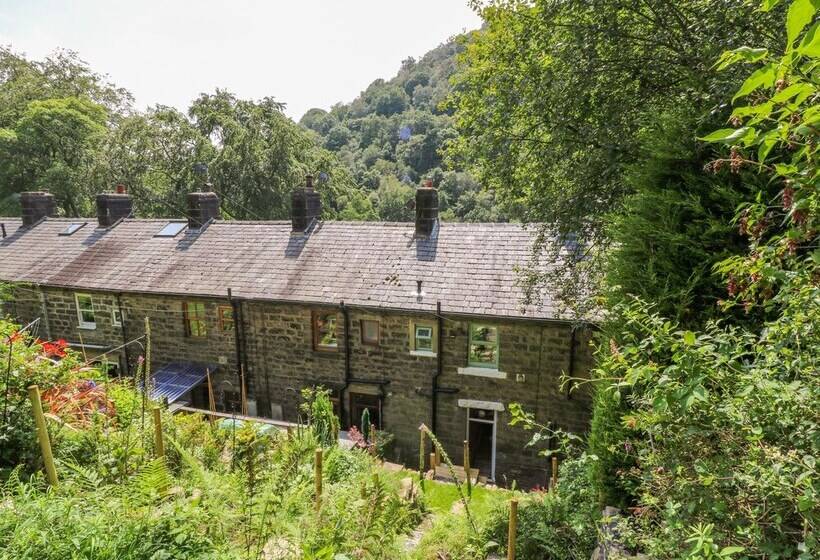 Cragside Cottage