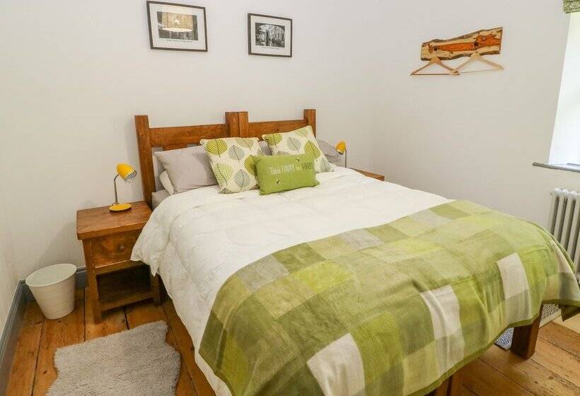 Cragside Cottage