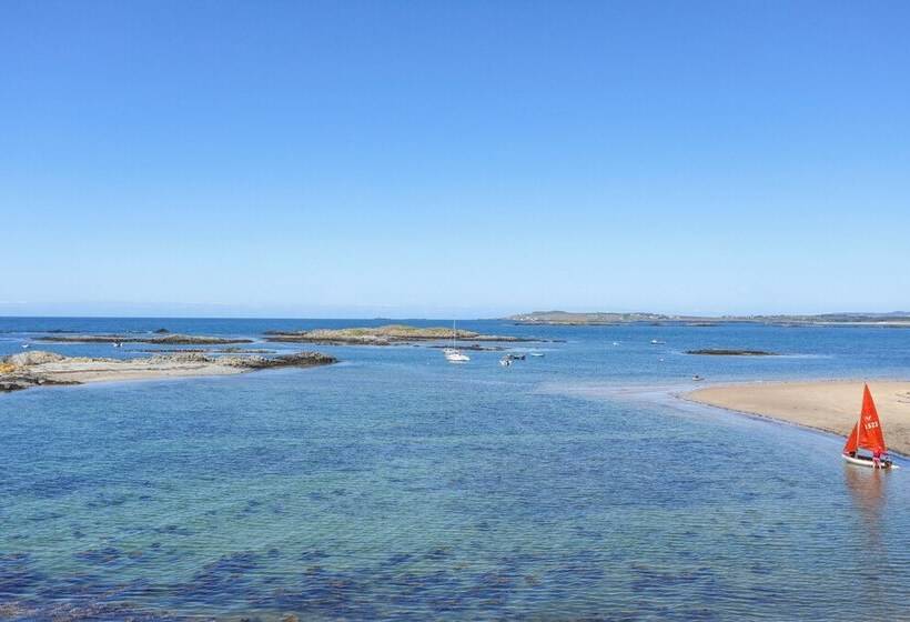 Crows Nest   Rhosneigr