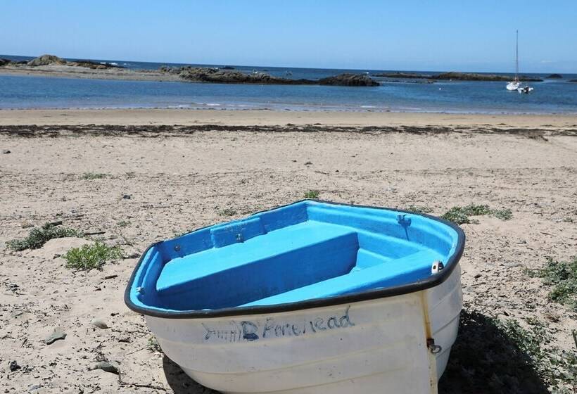 Crows Nest   Rhosneigr