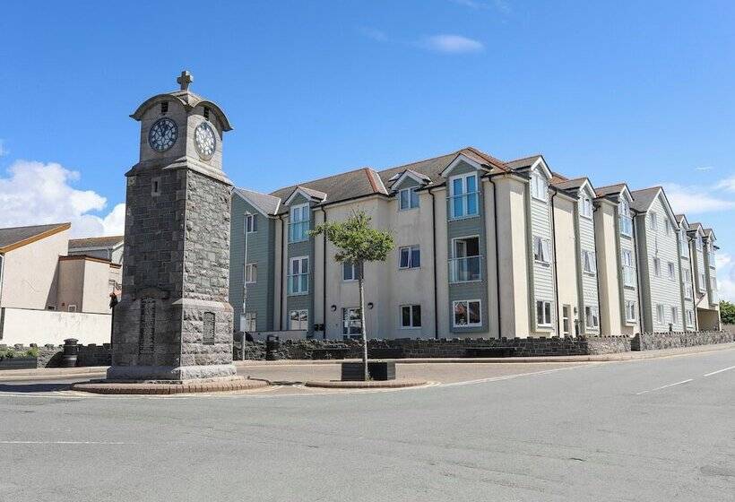 Crows Nest   Rhosneigr