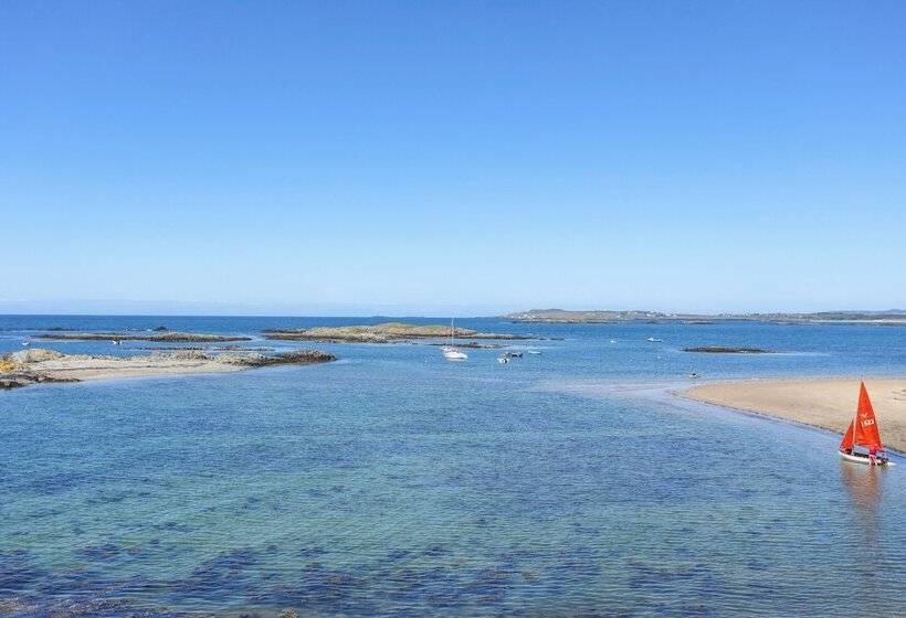 Crows Nest   Rhosneigr