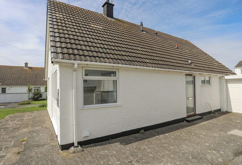 Crows Nest   Rhosneigr