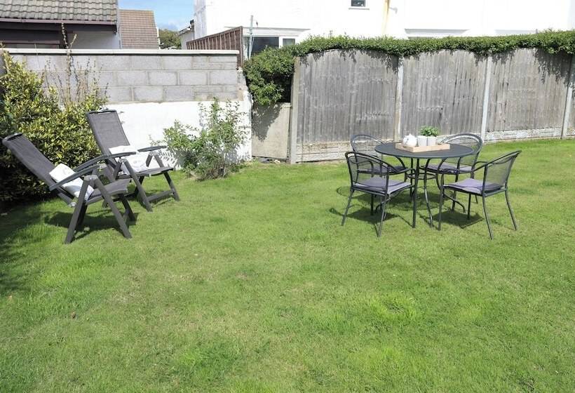 Crows Nest   Rhosneigr