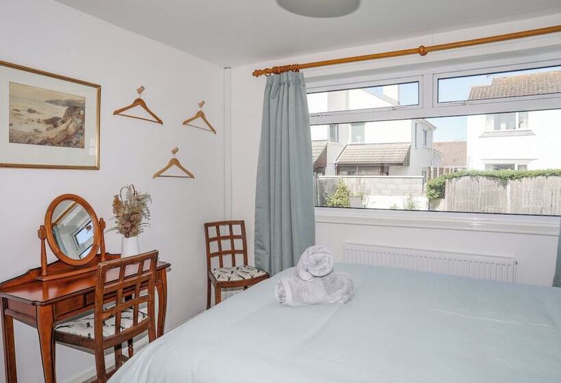 Crows Nest   Rhosneigr