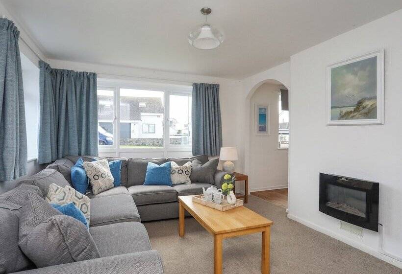 Crows Nest   Rhosneigr