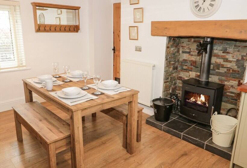 Dove Cottage