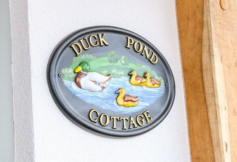 Duck Pond Cottage