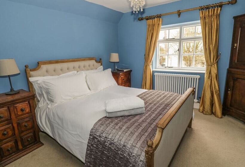 Fountain View Cottage