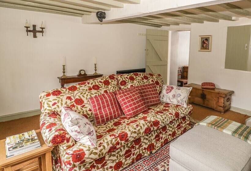 Fountain View Cottage