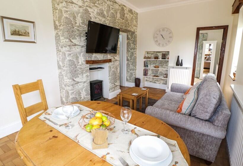 Fox Cottage