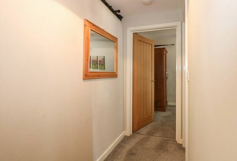 Hadleigh Farm Cottage