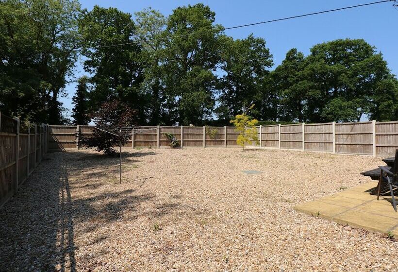 Hadleigh Farm Cottage