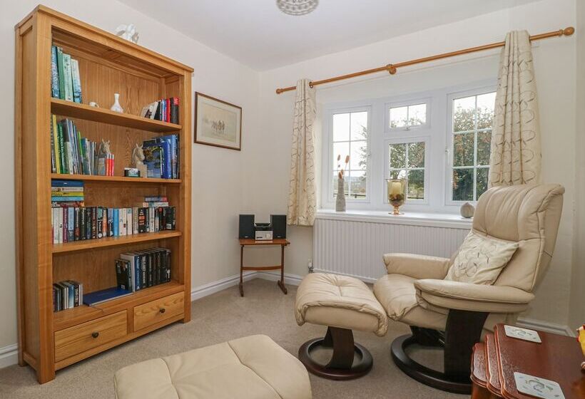 Hanging Hill Farm Cottage