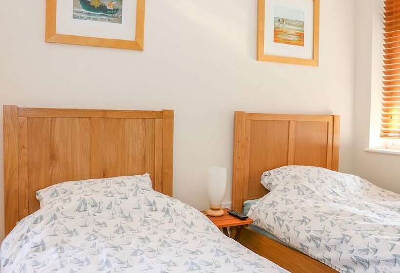 Harbour View, Mudeford