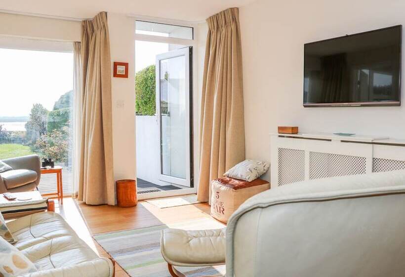 Harbour View, Mudeford