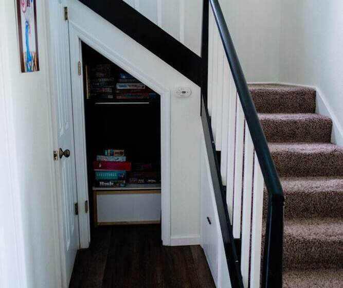 Hillside Cottage Retreat